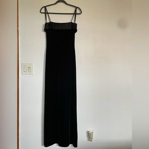 Black Velvet Dress !